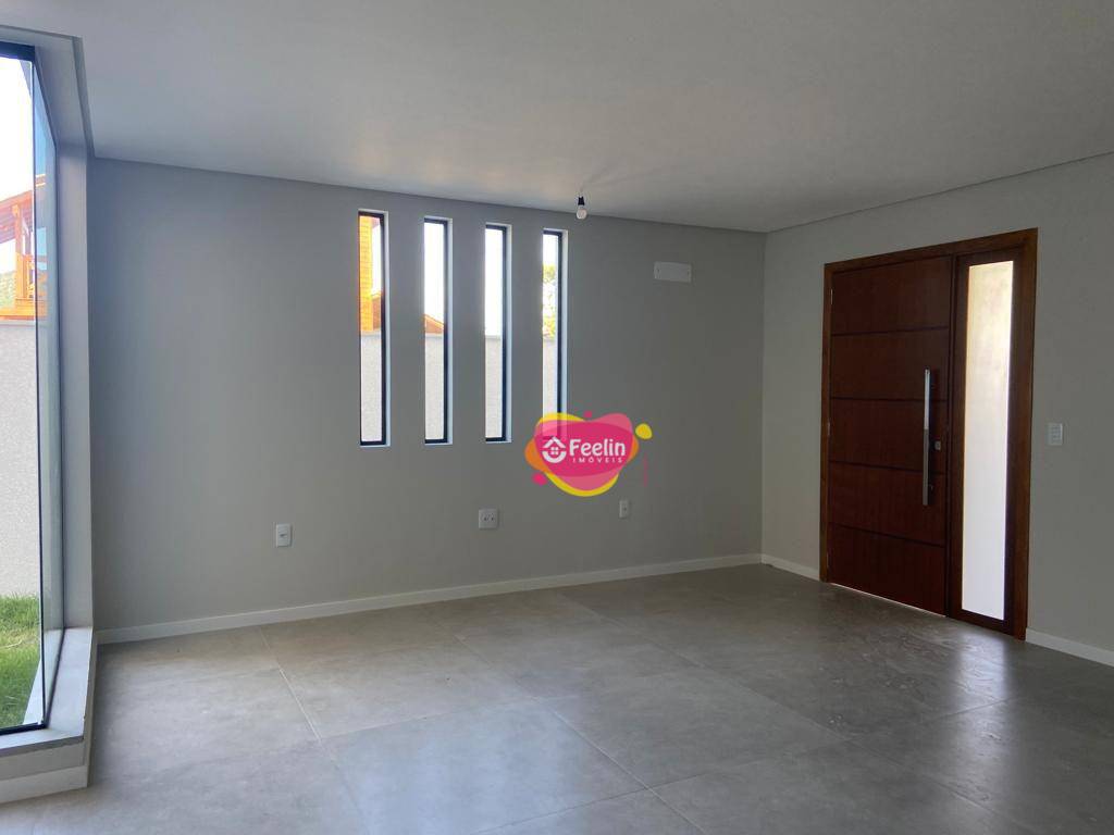 Casa à venda com 3 quartos, 177m² - Foto 3