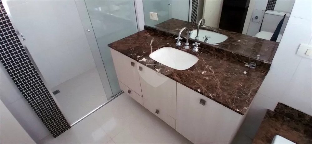 Casa de Condomínio à venda com 3 quartos, 240m² - Foto 23