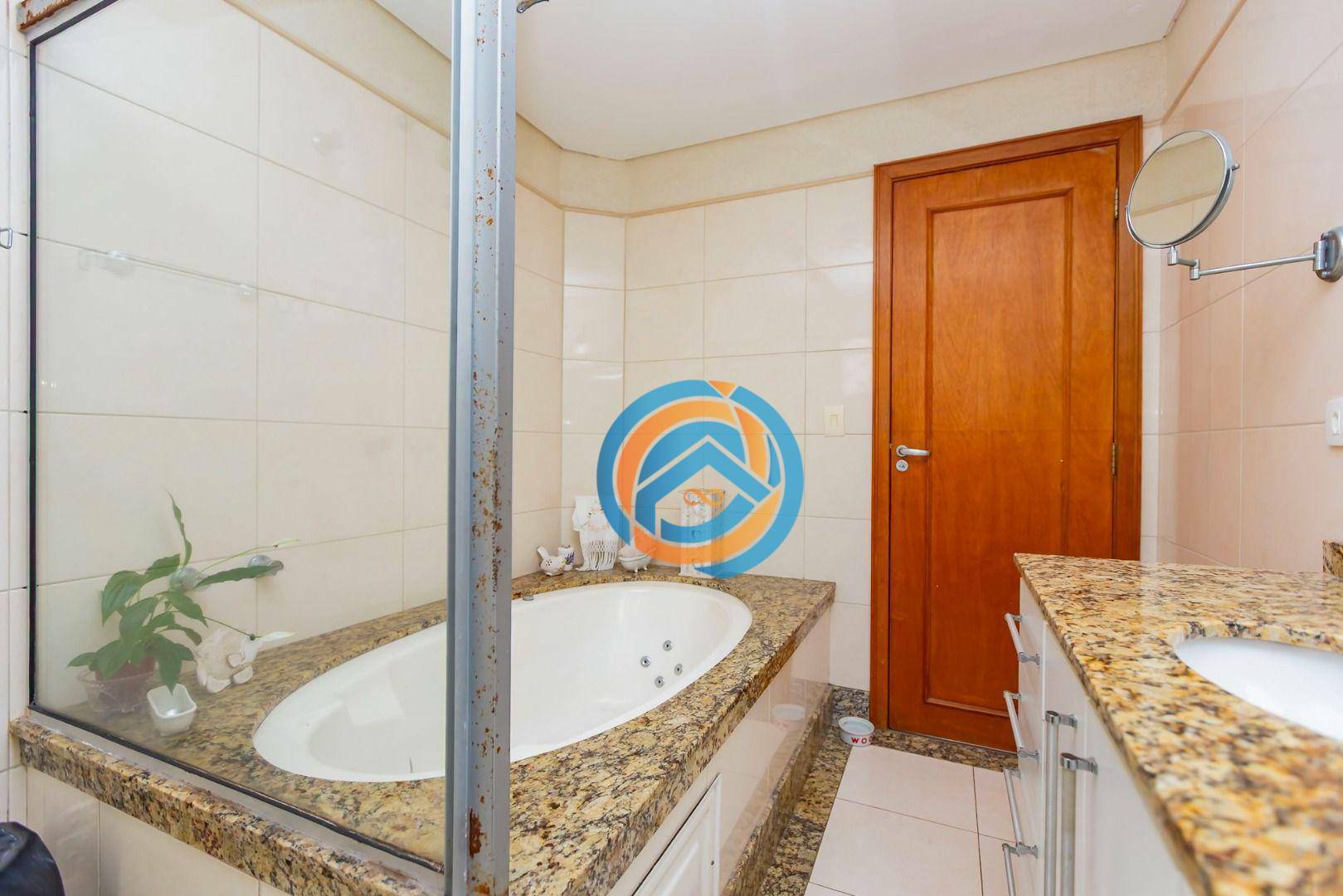 Sobrado à venda com 5 quartos, 220m² - Foto 31