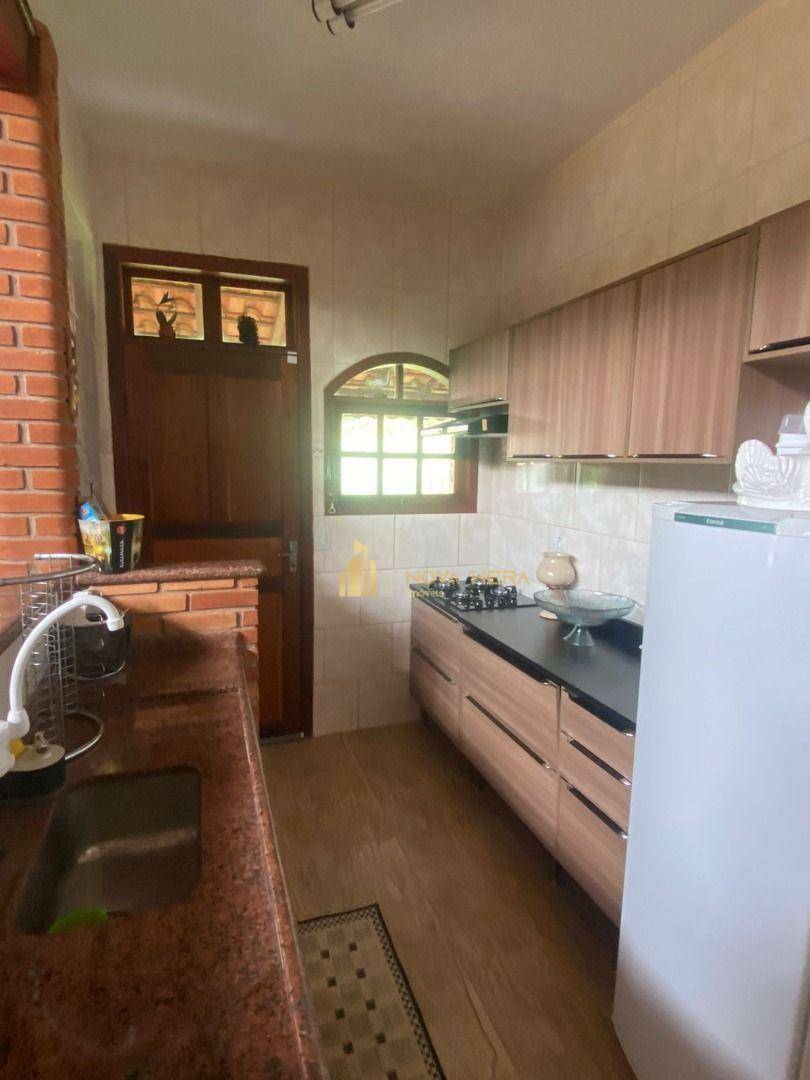 Chácara à venda com 7 quartos, 250m² - Foto 34