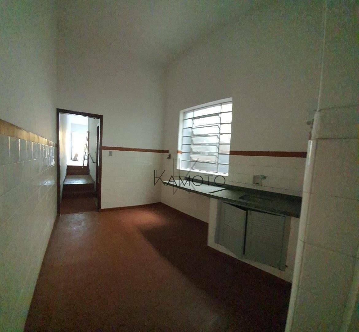 Casa para alugar com 2 quartos, 150m² - Foto 11