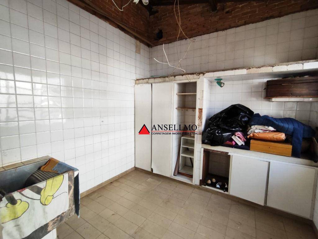 Casa para alugar com 3 quartos, 350m² - Foto 36
