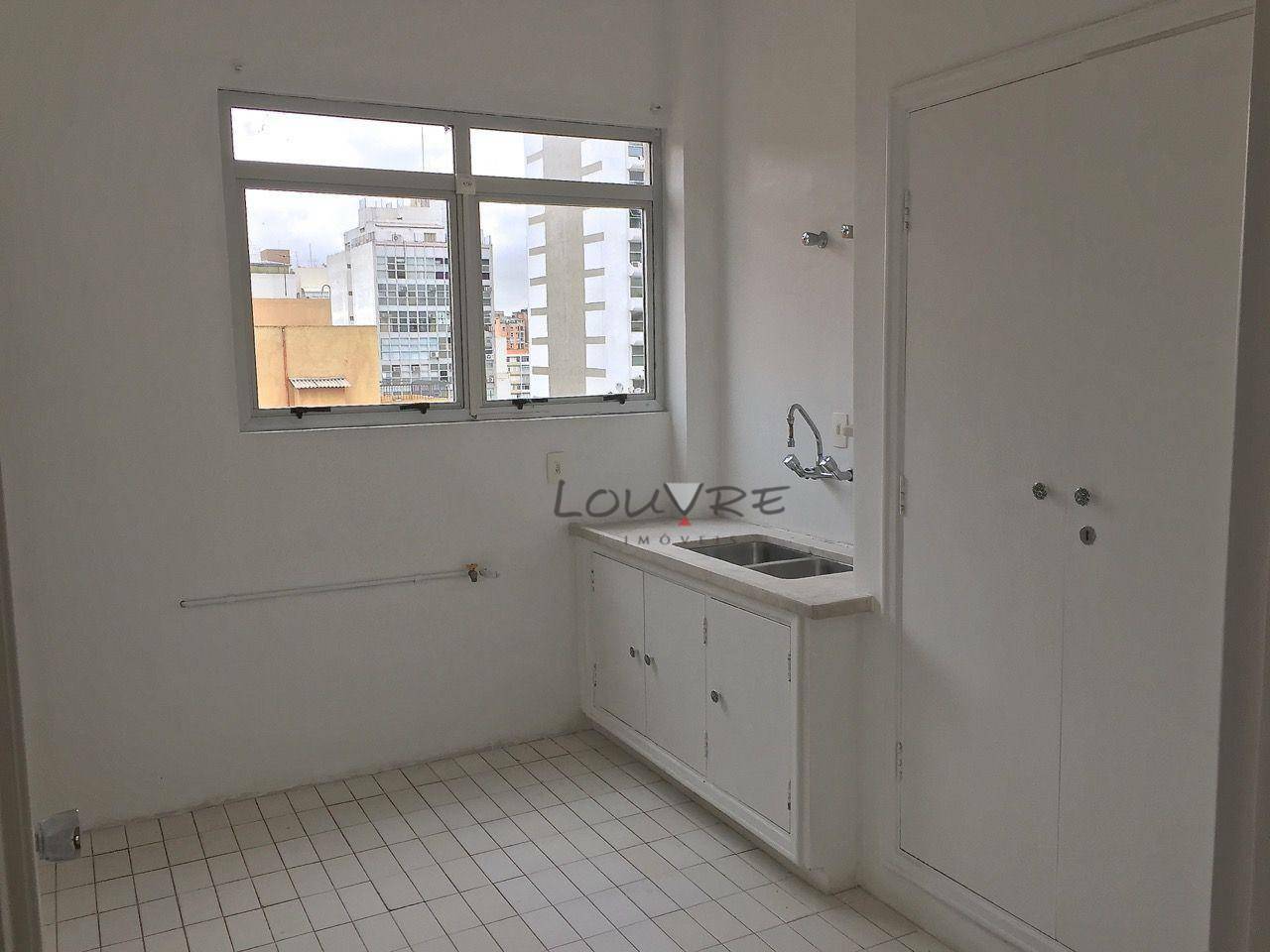 Apartamento à venda com 2 quartos, 100m² - Foto 14