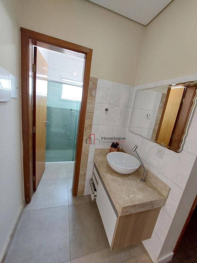 Sobrado para alugar com 4 quartos, 179m² - Foto 13