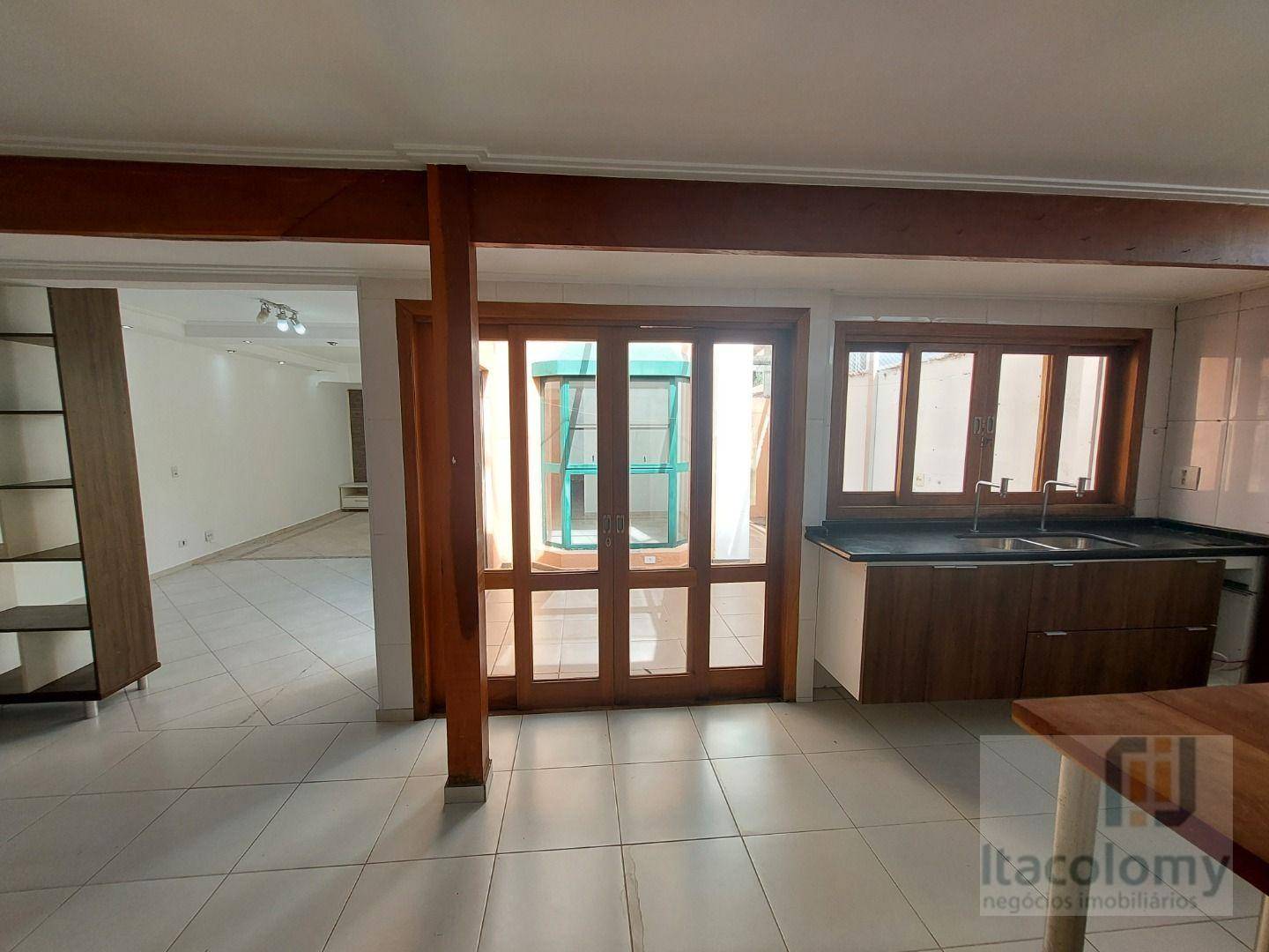 Casa de Condomínio para alugar com 3 quartos, 180m² - Foto 10