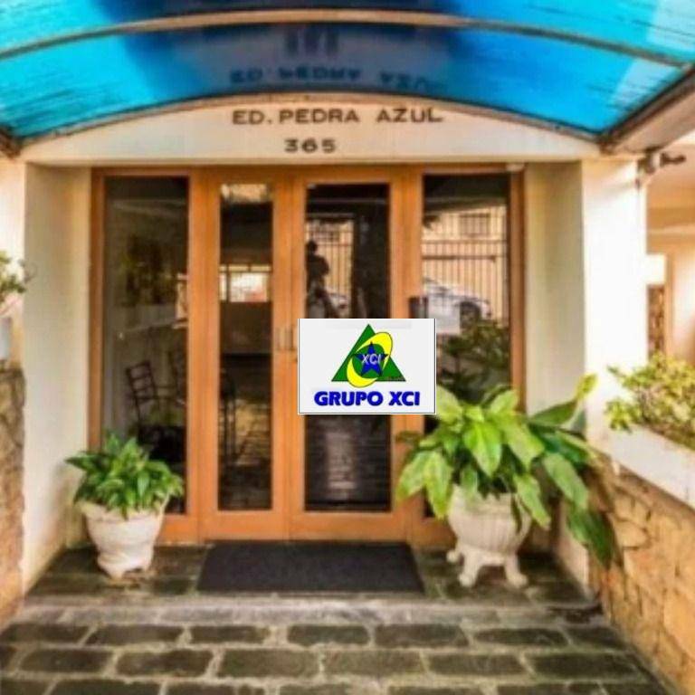 Apartamento à venda com 2 quartos, 70m² - Foto 2