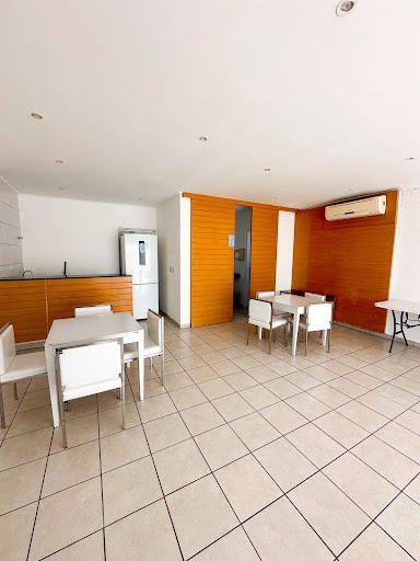 Apartamento à venda com 3 quartos, 75m² - Foto 15