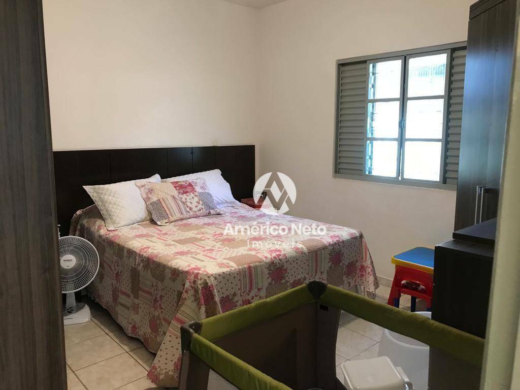 Casa à venda com 2 quartos, 150m² - Foto 7