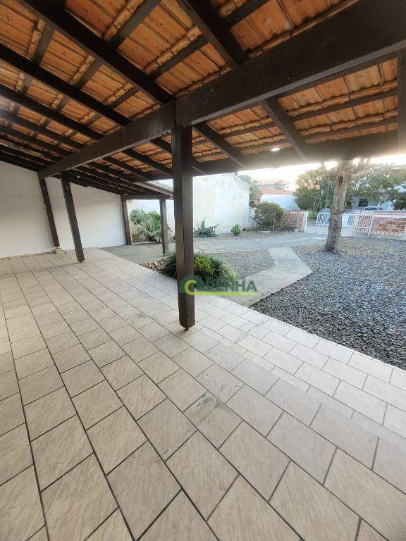 Casa à venda com 2 quartos, 110m² - Foto 4