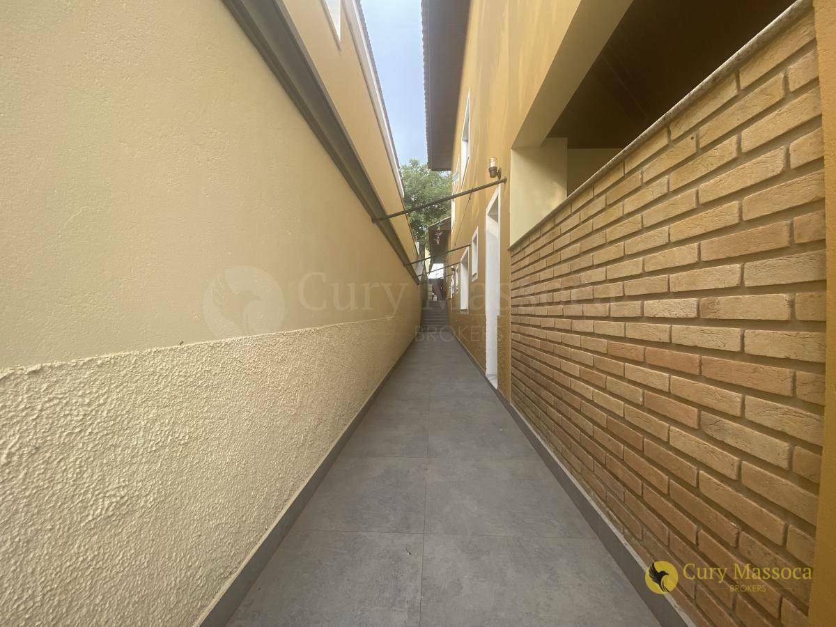 Casa de Condomínio à venda com 3 quartos, 380m² - Foto 3