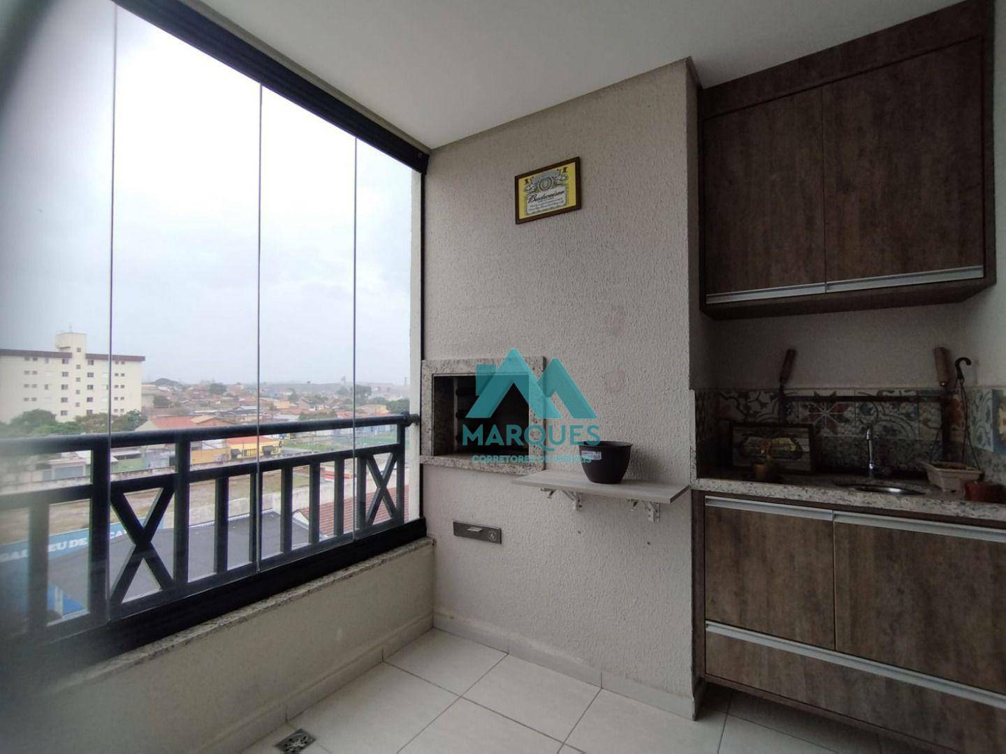 Apartamento à venda com 2 quartos, 71m² - Foto 1