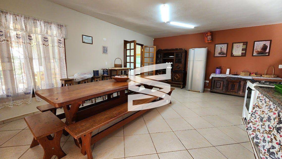 Chácara à venda com 4 quartos, 250m² - Foto 15