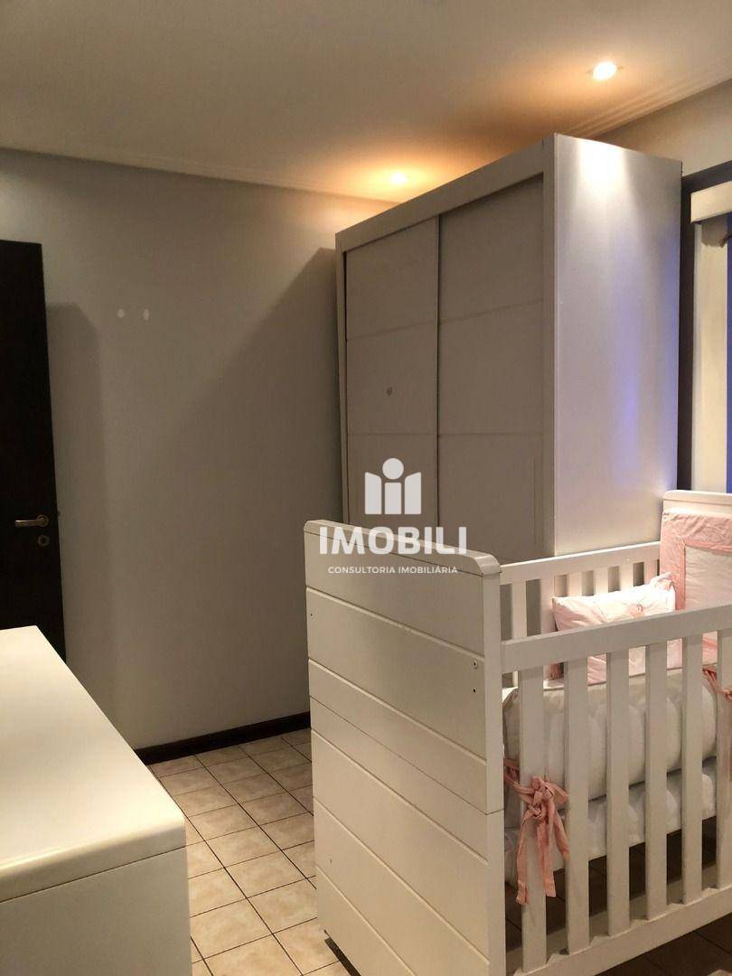 Apartamento à venda com 3 quartos, 115m² - Foto 23