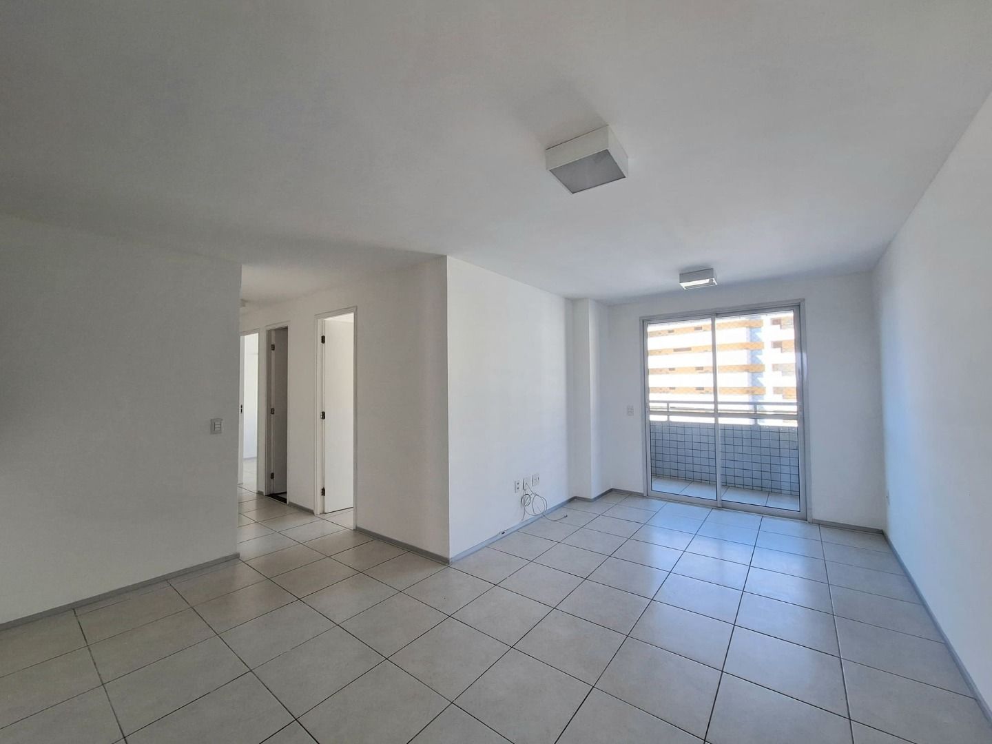 Apartamento para alugar com 3 quartos, 84m² - Foto 8