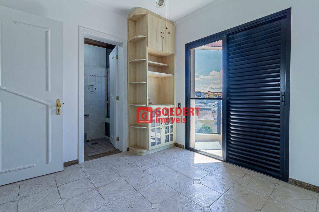 Apartamento à venda com 3 quartos, 132m² - Foto 27