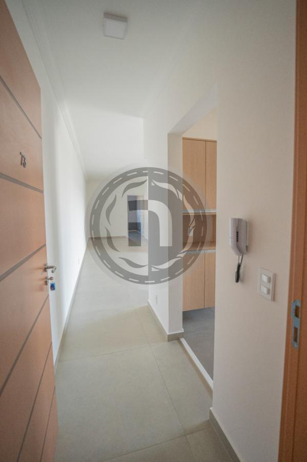 Apartamento à venda com 3 quartos, 80m² - Foto 2