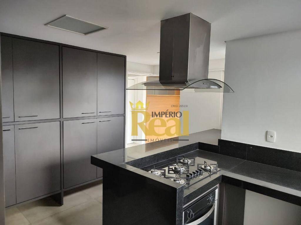 Apartamento à venda com 3 quartos, 187m² - Foto 1