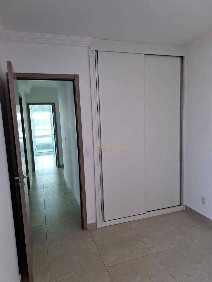 Apartamento para alugar com 2 quartos, 98m² - Foto 27
