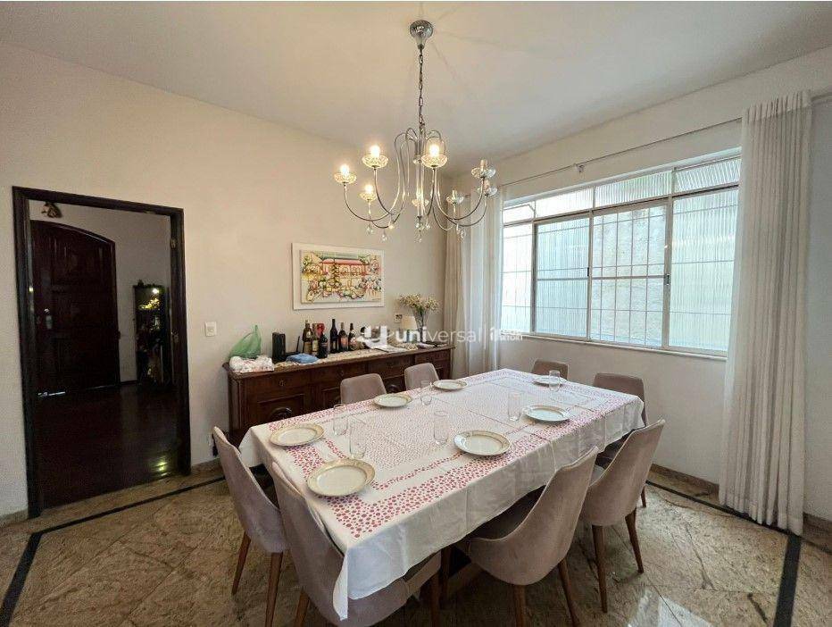 Casa para alugar com 5 quartos, 300m² - Foto 5