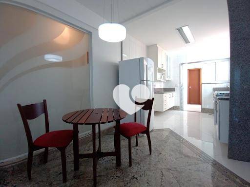 Apartamento à venda com 4 quartos, 188m² - Foto 7