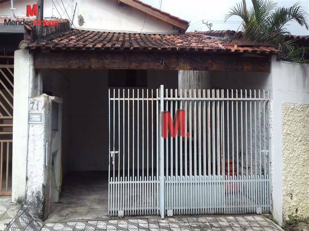 Casa à venda com 2 quartos, 137m² - Foto 1