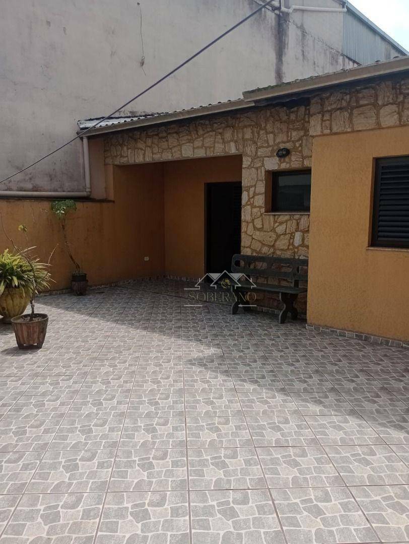 Sobrado para alugar com 2 quartos, 174m² - Foto 17