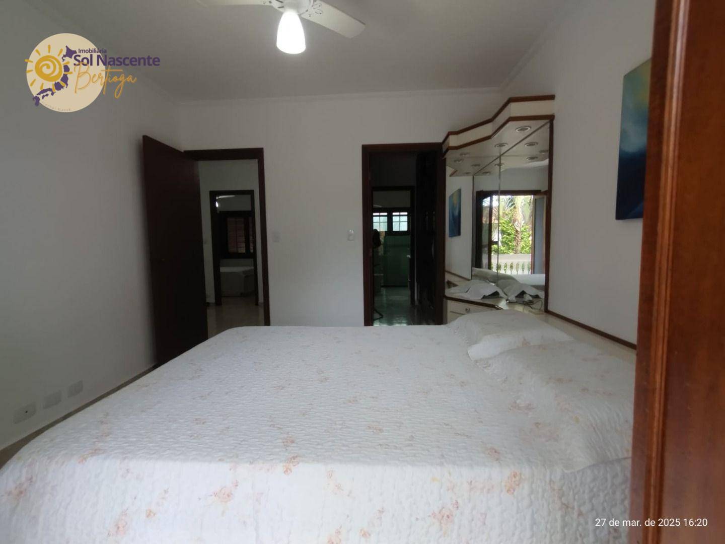 Casa de Condomínio à venda com 4 quartos, 230m² - Foto 14