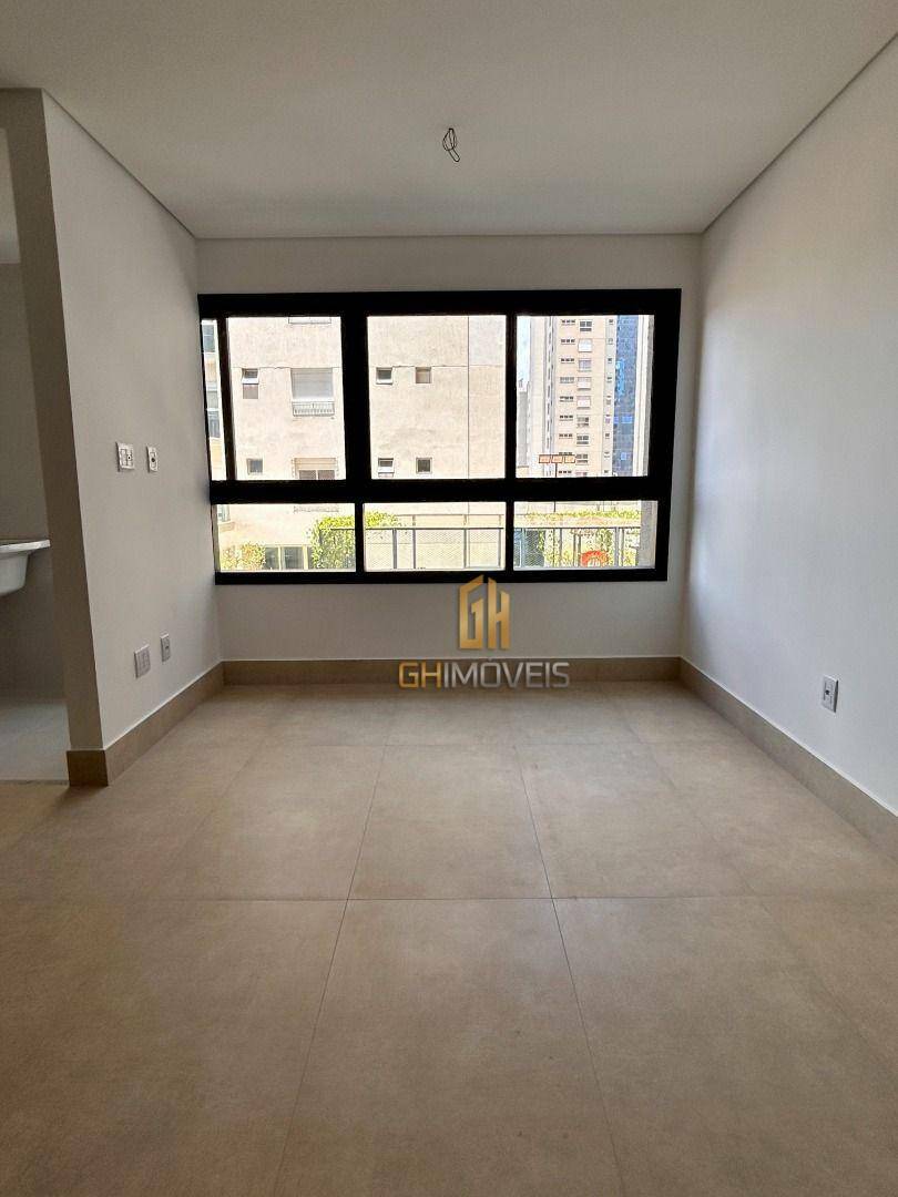 Apartamento à venda com 2 quartos, 68m² - Foto 3