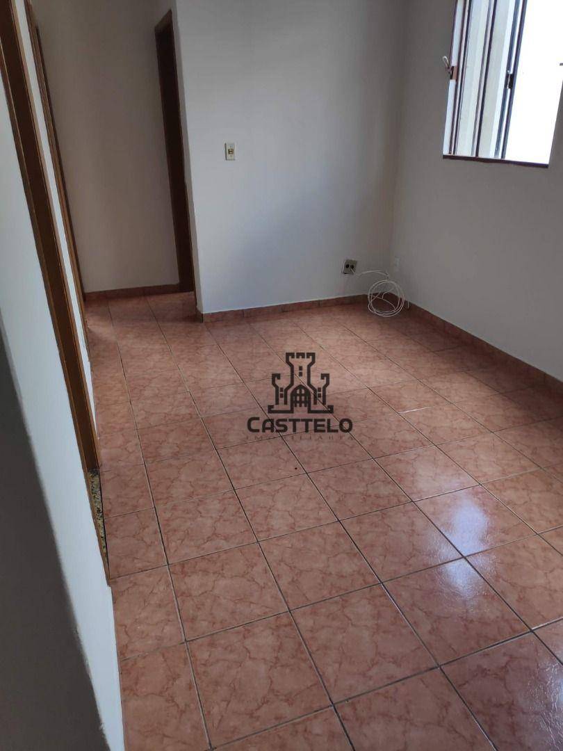 Apartamento à venda com 2 quartos, 66m² - Foto 3