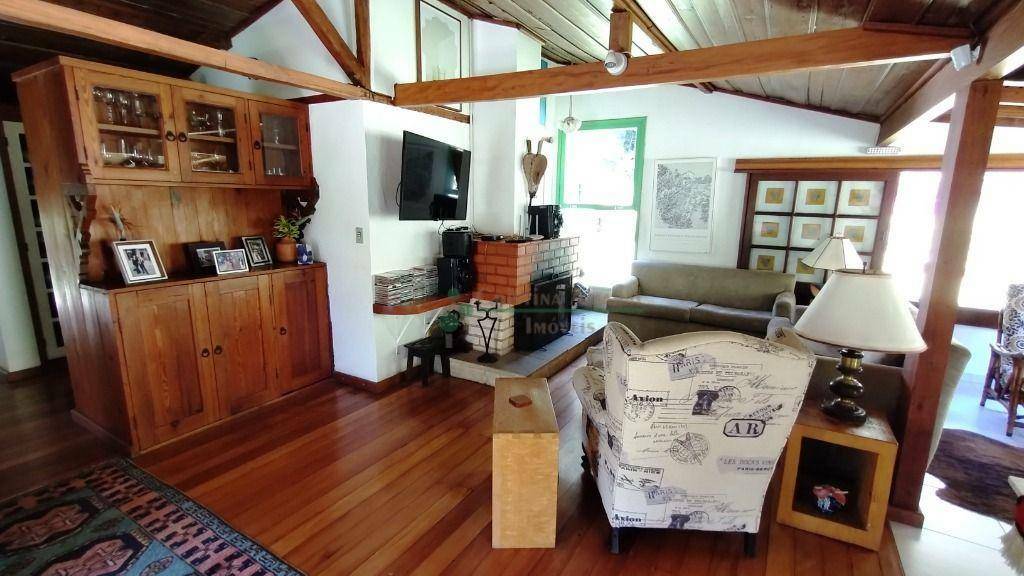 Chácara à venda com 5 quartos, 400m² - Foto 29