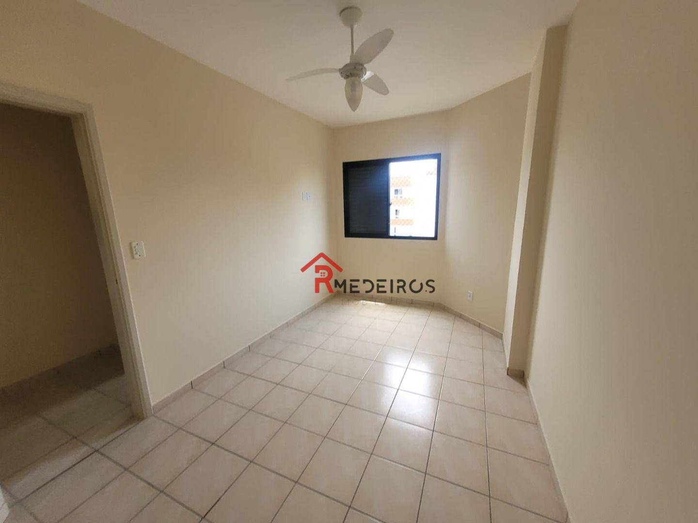 Apartamento para alugar com 2 quartos, 76m² - Foto 15