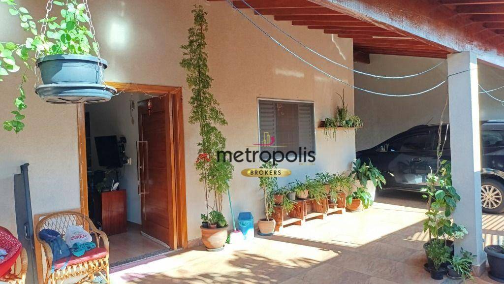 Casa, 3 quartos, 131 m² - Foto 2