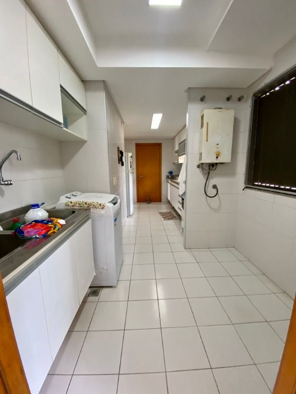 Apartamento à venda com 3 quartos, 165m² - Foto 17