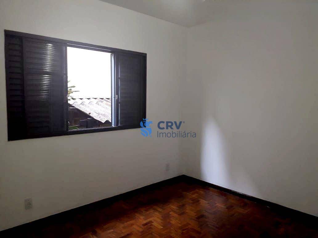 Casa à venda com 3 quartos, 210m² - Foto 5