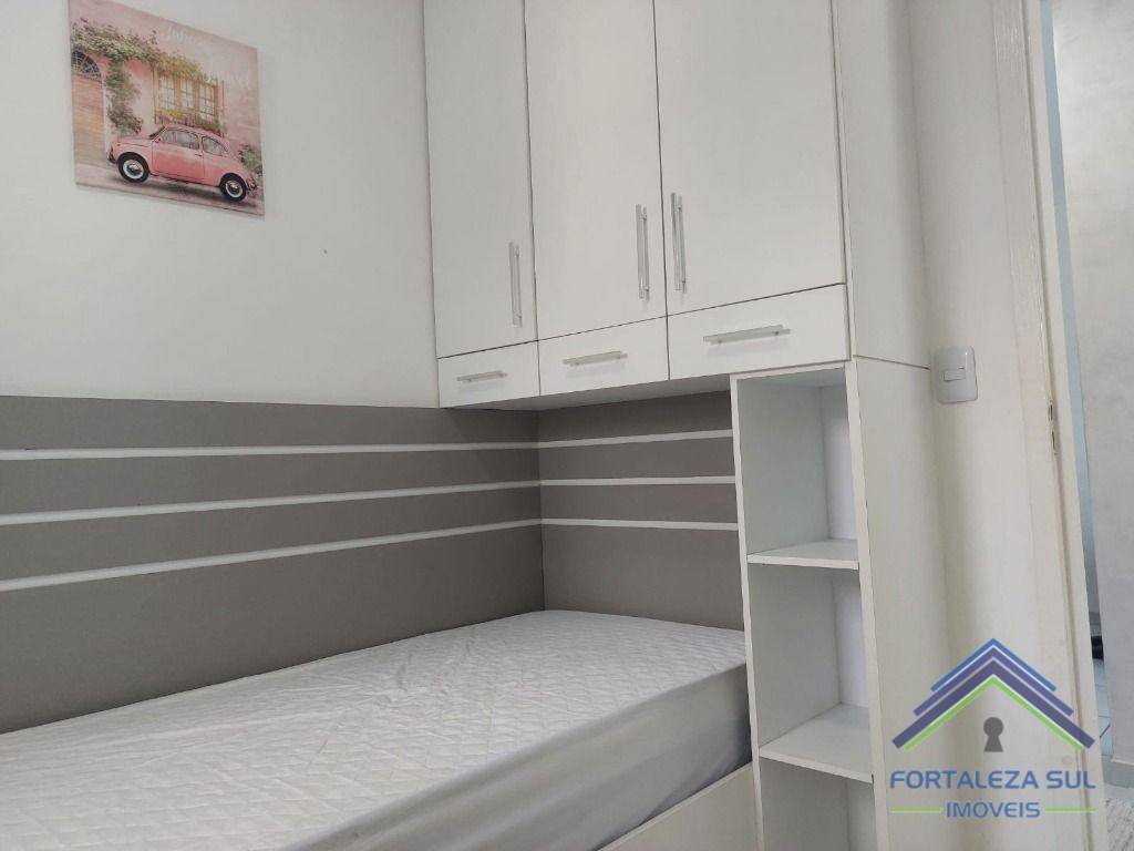 Apartamento à venda com 2 quartos, 69m² - Foto 9