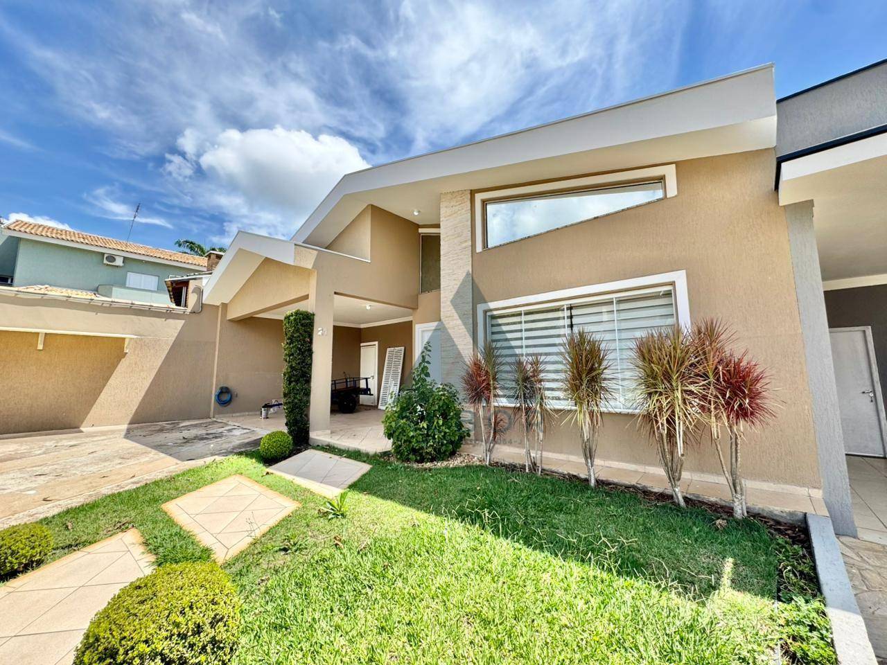 Casa, 3 quartos, 180 m² - Foto 1