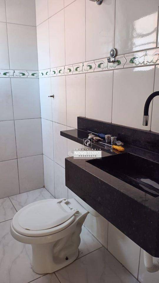 Casa à venda com 2 quartos, 150m² - Foto 9