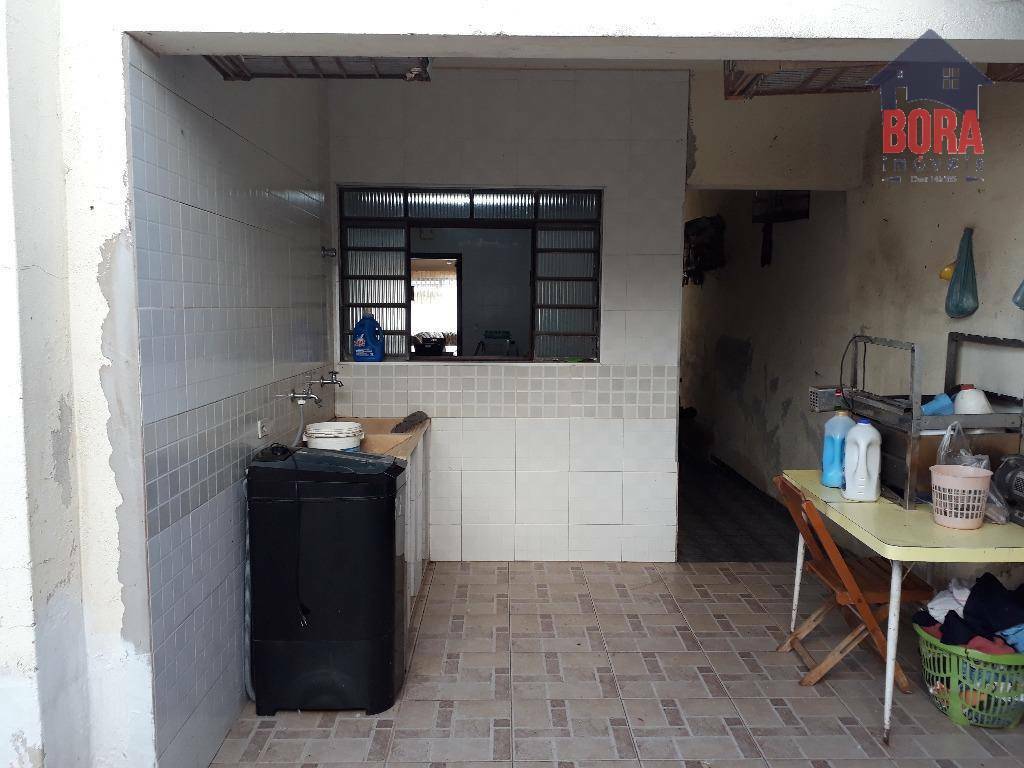 Casa à venda com 3 quartos, 200m² - Foto 11