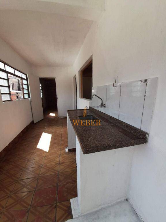 Casa à venda com 2 quartos, 130m² - Foto 3