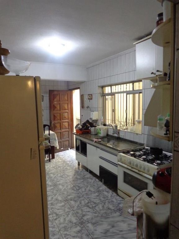 Sobrado à venda com 3 quartos, 250m² - Foto 4