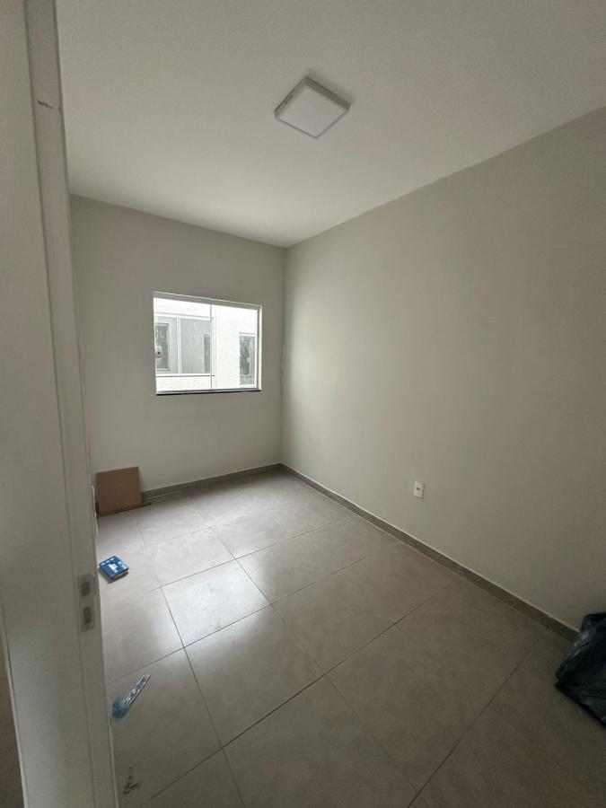 Casa à venda com 2 quartos, 48m² - Foto 14