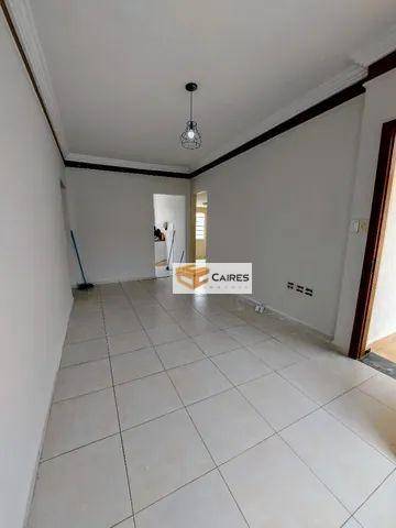 Casa à venda com 3 quartos, 150m² - Foto 2