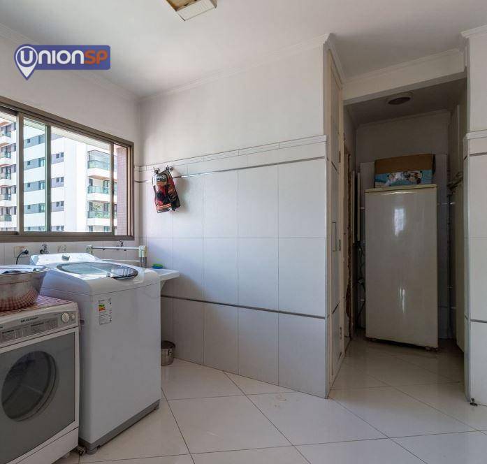 Apartamento à venda com 4 quartos, 210m² - Foto 24