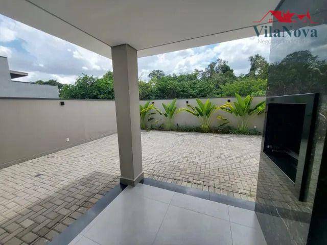 Casa de Condomínio à venda com 3 quartos, 205m² - Foto 4