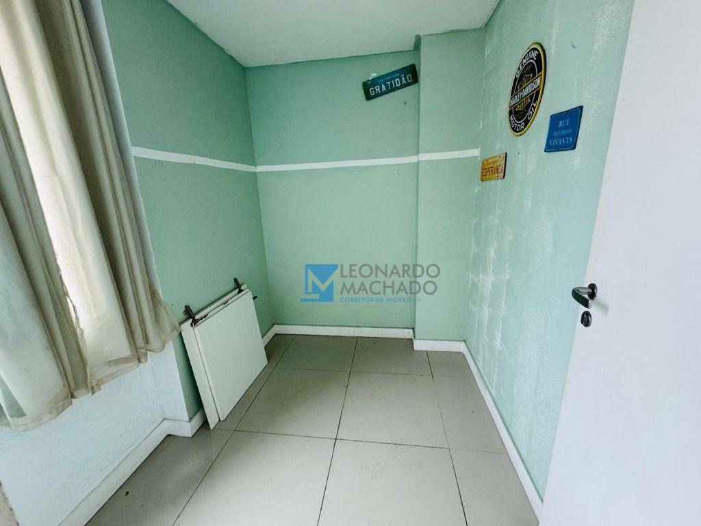 Apartamento à venda com 3 quartos, 217m² - Foto 18