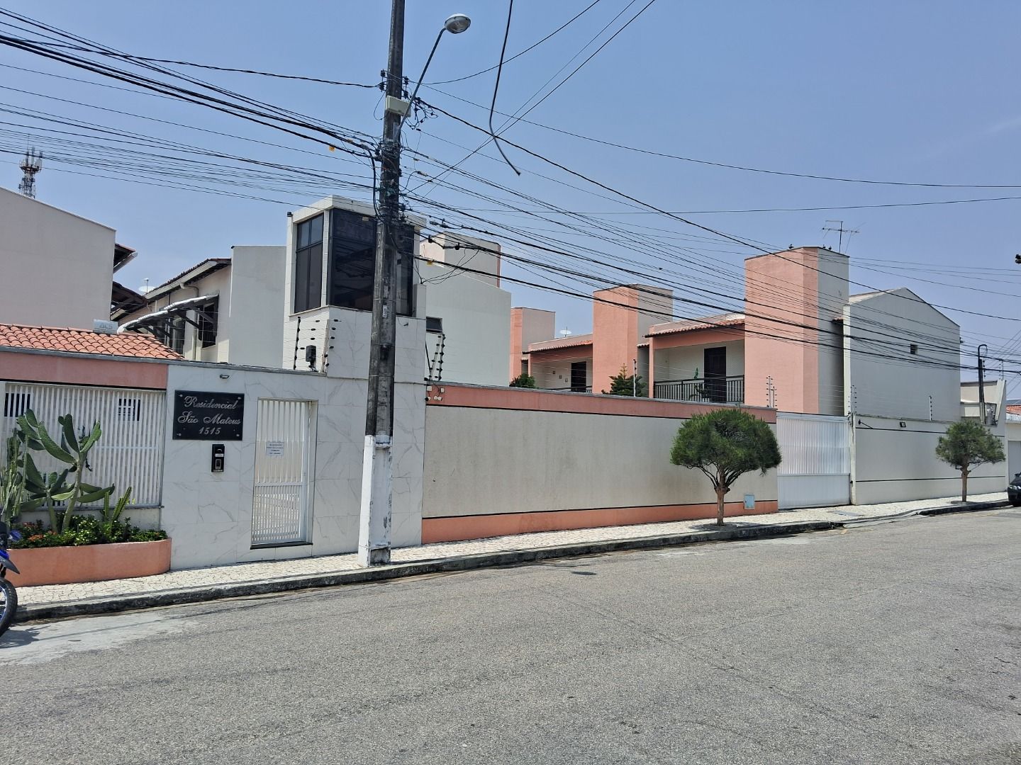 Casa de Condomínio à venda com 3 quartos, 126m² - Foto 1