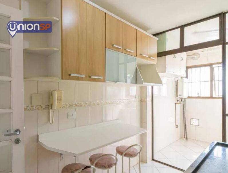 Apartamento à venda com 2 quartos, 67m² - Foto 13