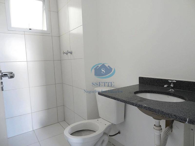 Apartamento à venda com 2 quartos, 69m² - Foto 7