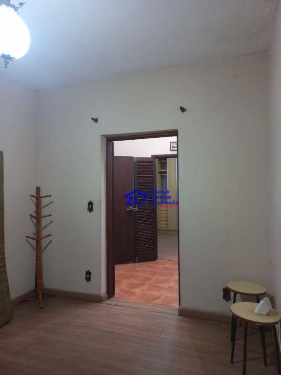 Sobrado para alugar com 4 quartos, 200m² - Foto 3