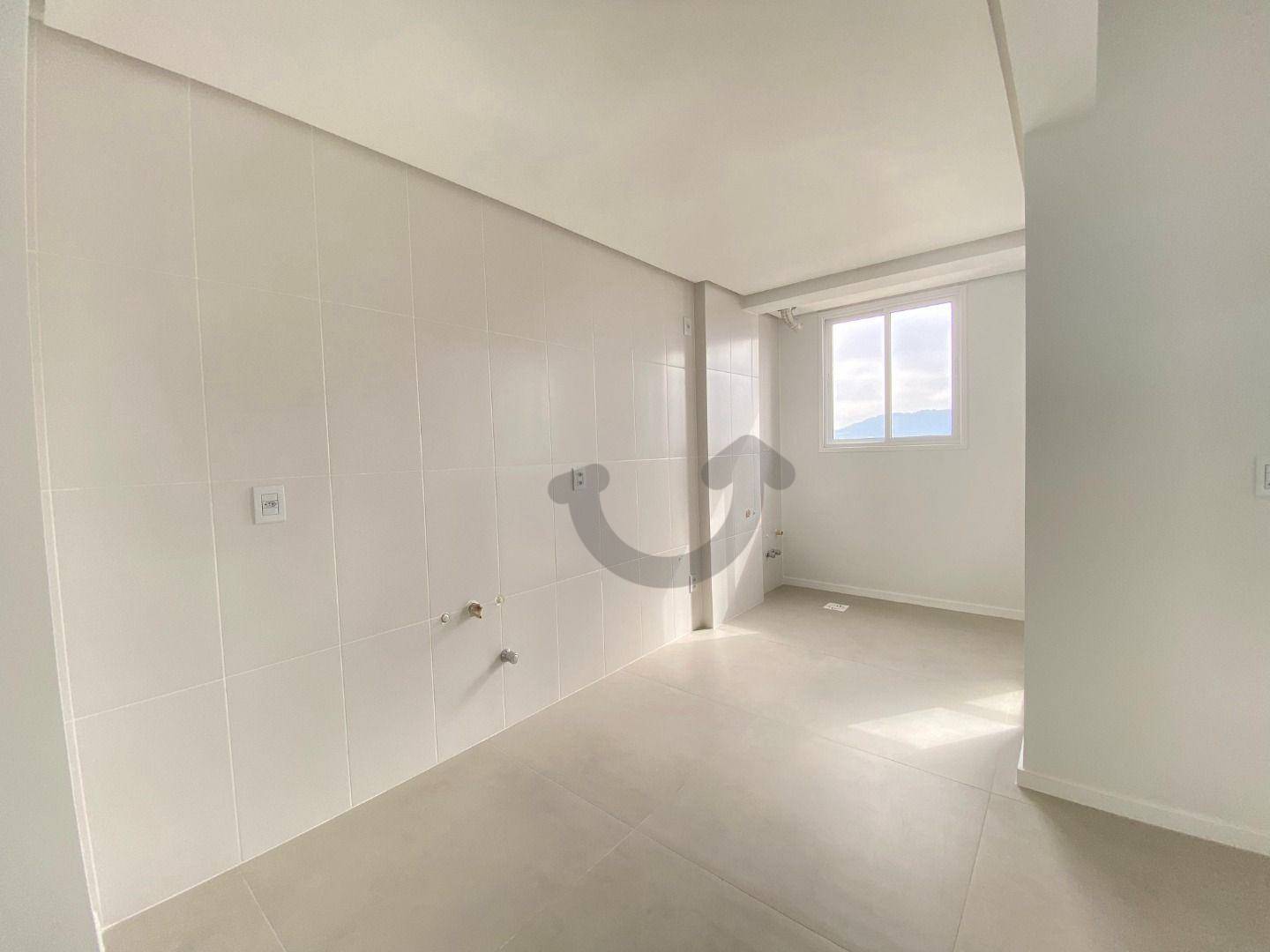 Apartamento para alugar com 2 quartos, 87m² - Foto 4